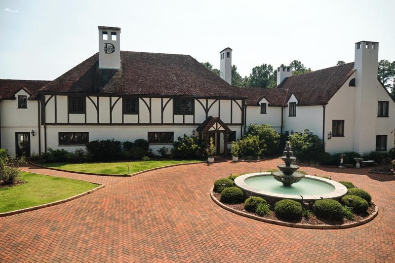 לינה וארוחת בוקר סאות'רן פיינס Duncraig Manor מראה חיצוני תמונה