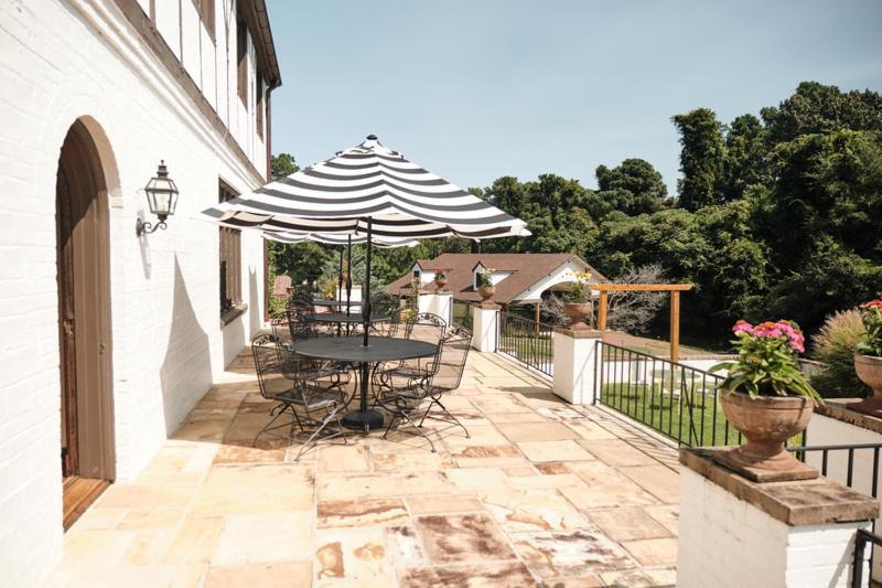 לינה וארוחת בוקר סאות'רן פיינס Duncraig Manor מראה חיצוני תמונה